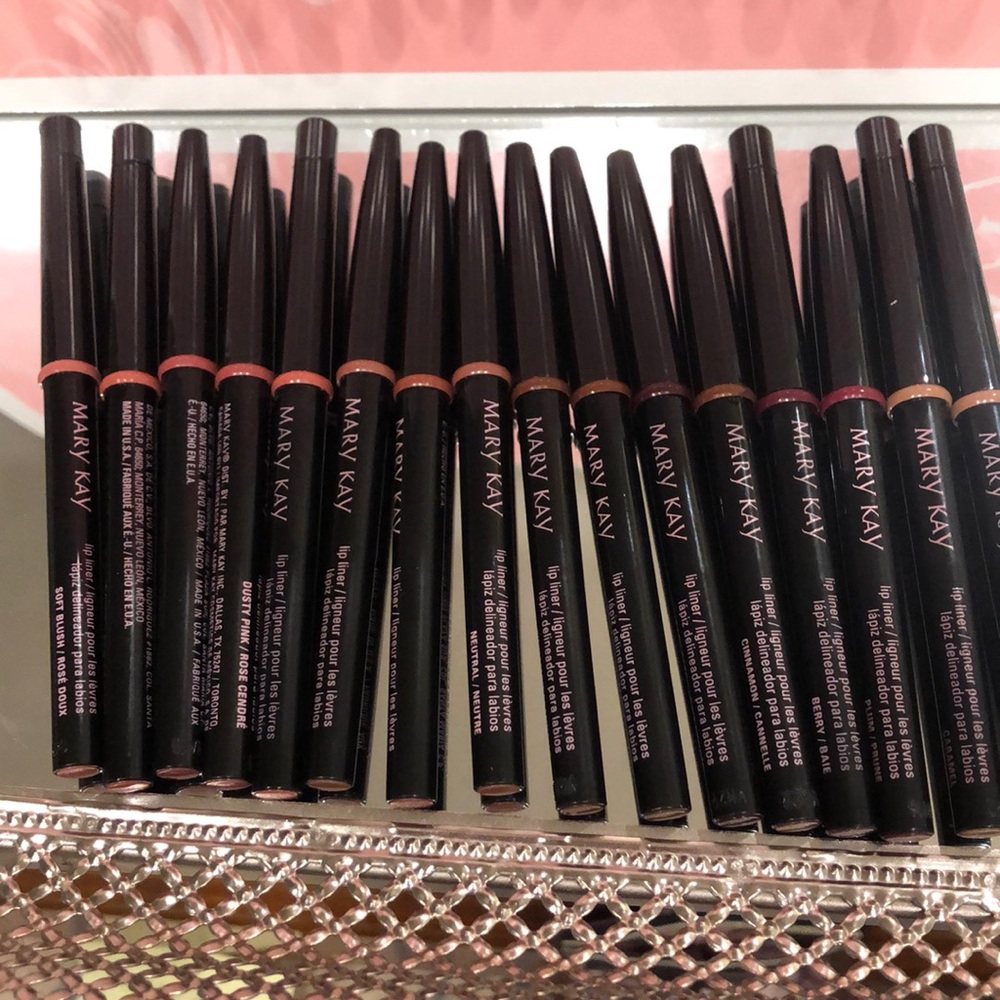 NEW Marykay lip liner$8 each